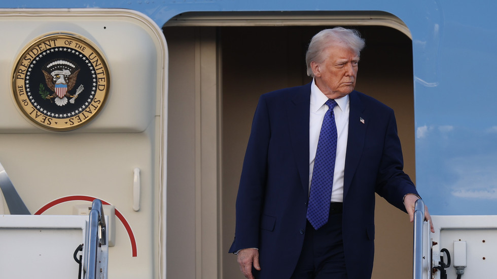 Снижение мягкой силы США из-за политики Трампа