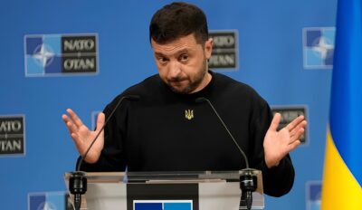 Зеленский разводит руками