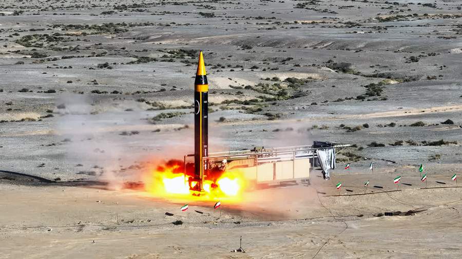 L'Iran lance un missile