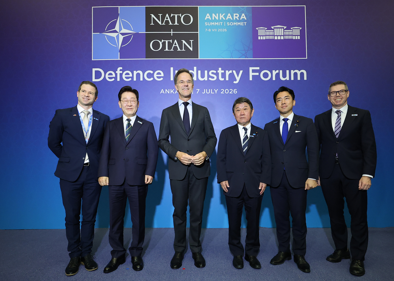 Myung at the NATO summit in Ankara